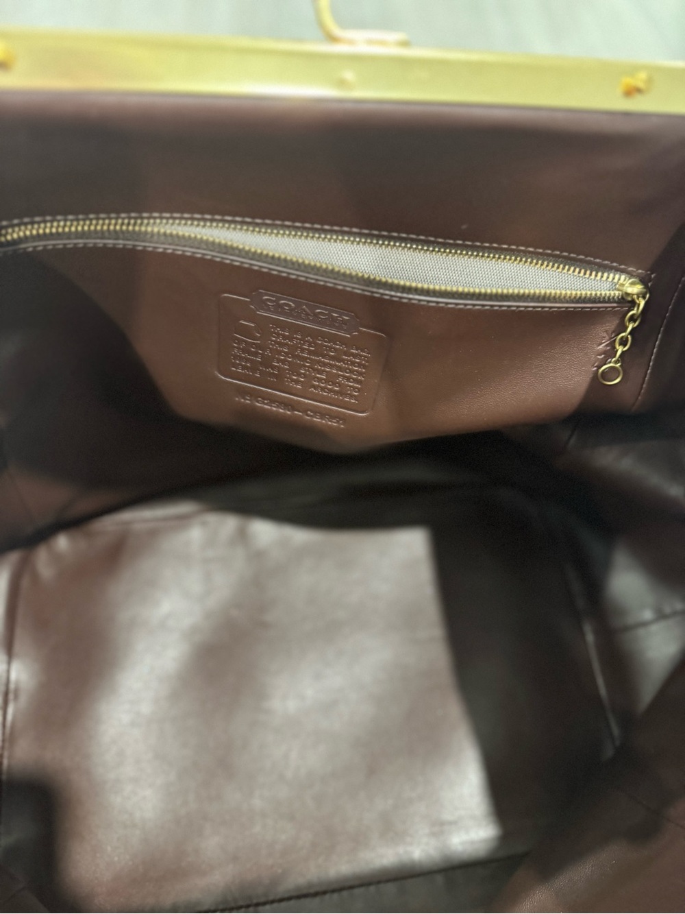 Coach brown large Kisslock frame bag, color is no longer available! NWT! - Picture 4 of 8